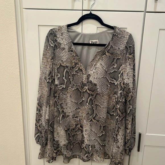 Show Me Your Mumu Tunic Shirt - Picture 1 of 2